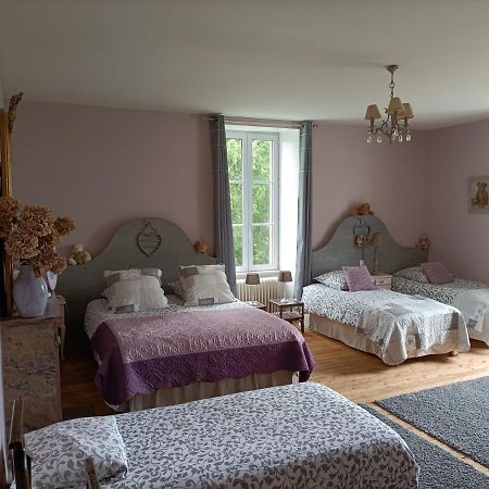 Le Manoir "Aux Douves" Panzió Bazoges-en-Paillers Kültér fotó