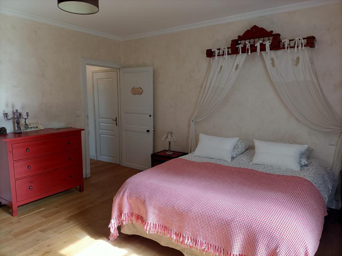 Le Manoir "Aux Douves" Panzió Bazoges-en-Paillers Kültér fotó